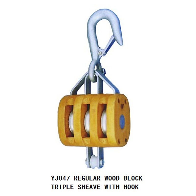 REGULAR WOOD BLOCK TRIPLE SHEAVE WITH HOOK